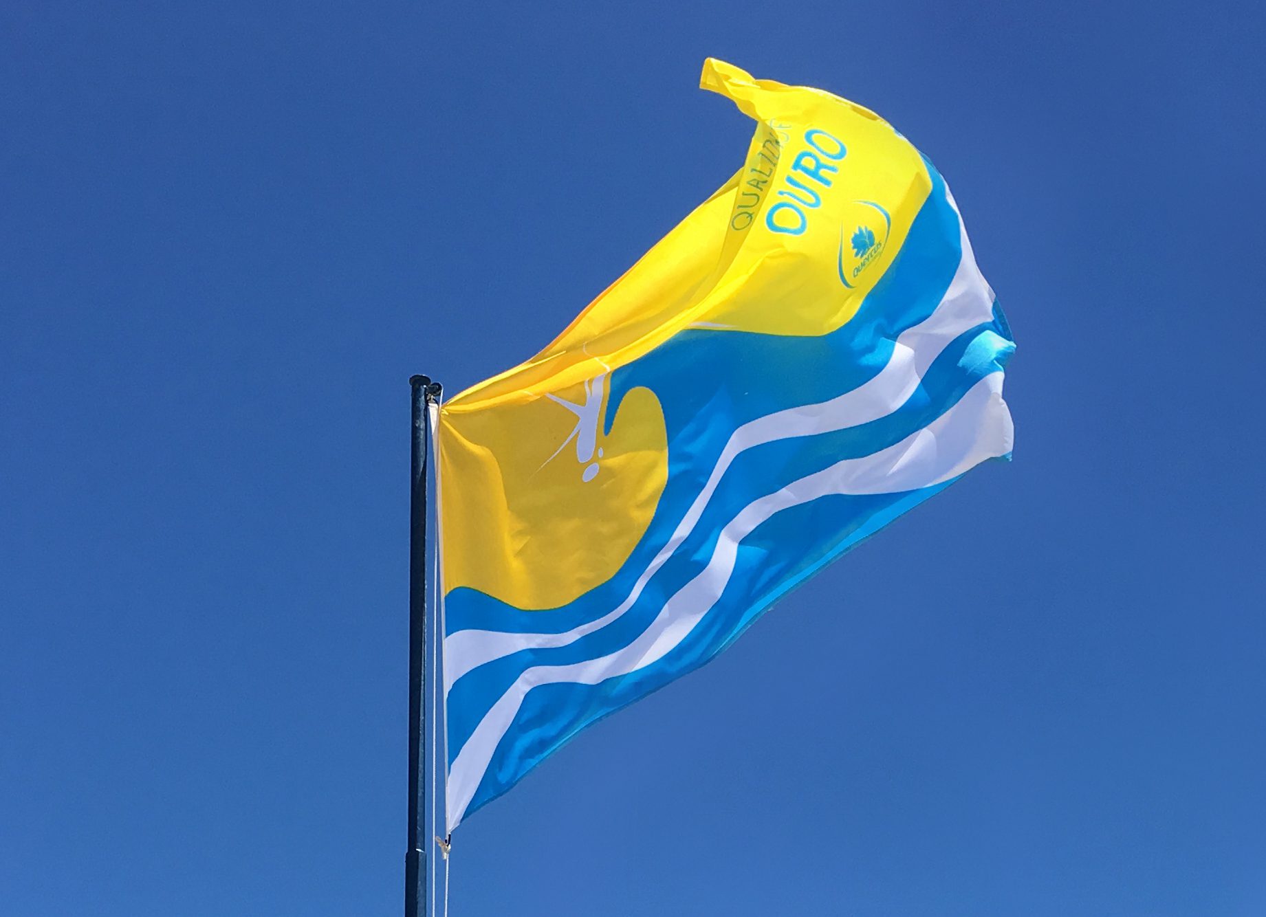 Featured image for “Época balnear 2025: Quercus classifica 426 Praias com Qualidade de Ouro, mais 6 do que no ano passado”